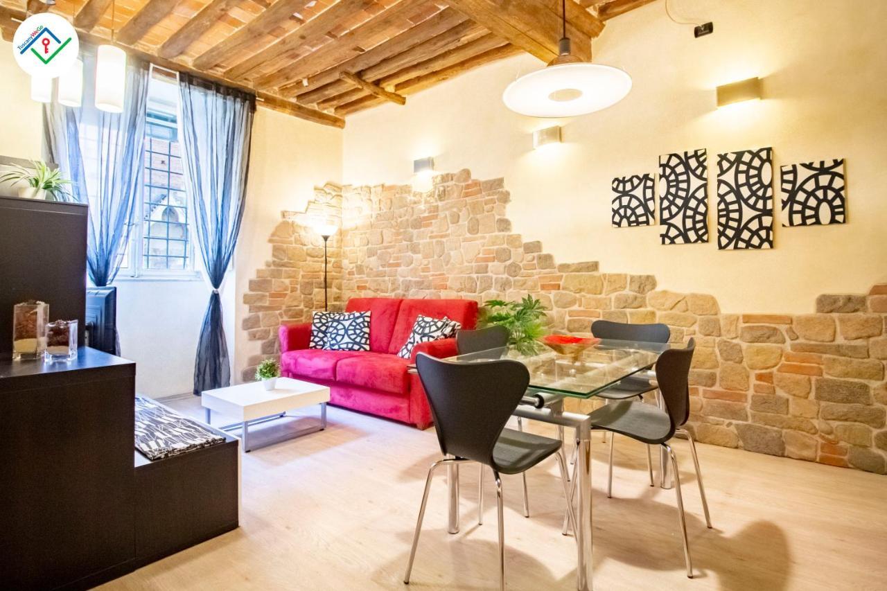 Antica Piazza Apartment By Tuscanywego Lucca Eksteriør bilde