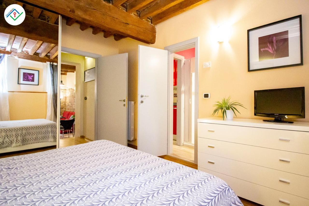 Antica Piazza Apartment By Tuscanywego Lucca Eksteriør bilde